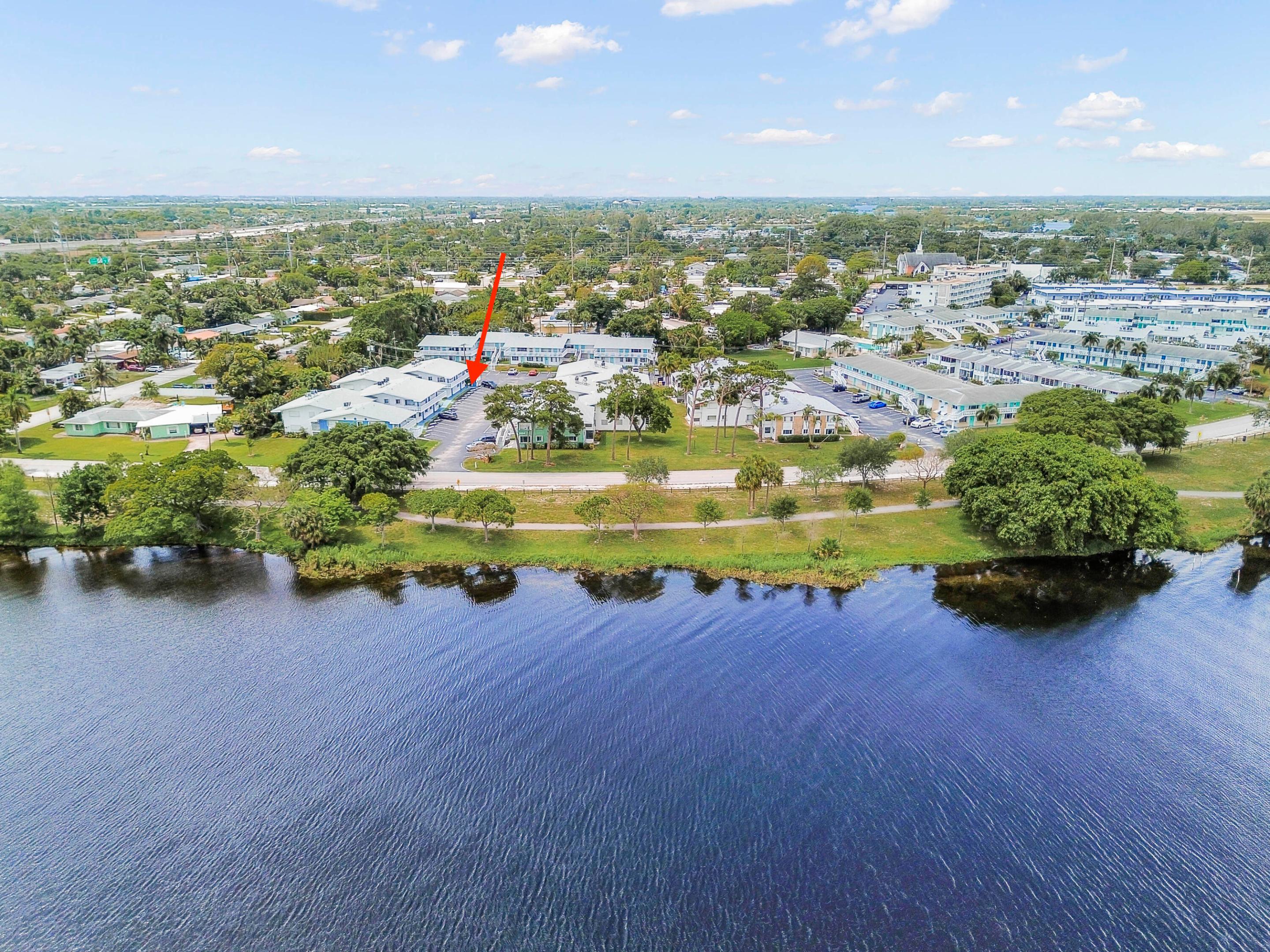 LAKESIDE POINT - Residential