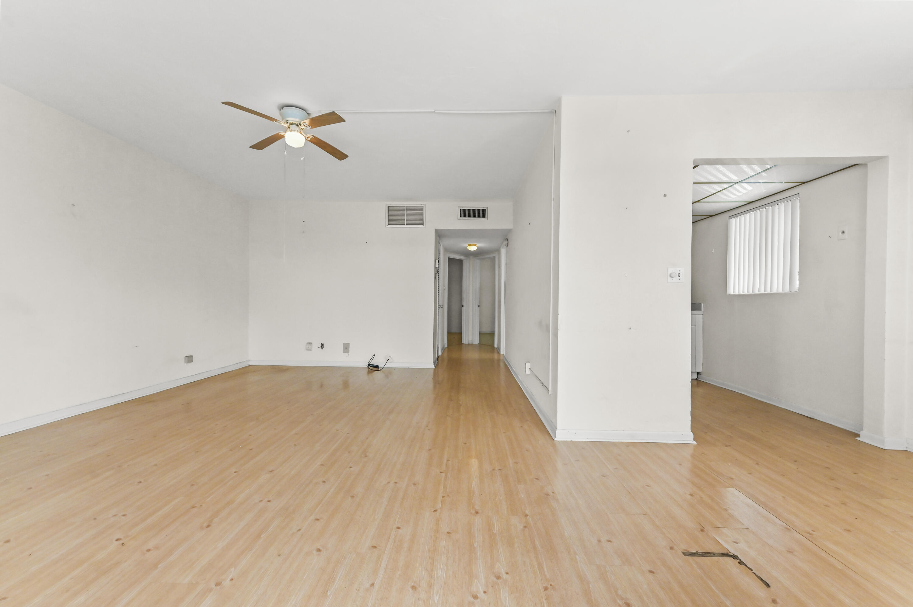 1950 Lake Osborne Drive 9