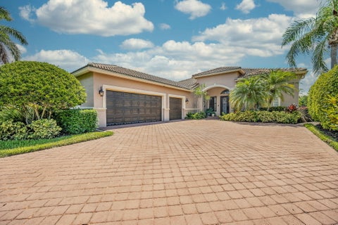 Featured picture for the property R11005840