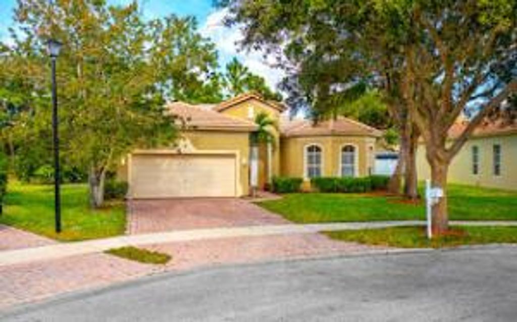 Photo of 5761 Spanish River Road, Fort Pierce, FL 34951 (MLS # R10954274)