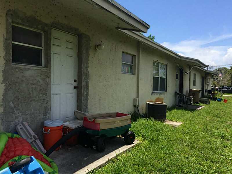 DAVIE FIRST ADD 6-39 B 15 - Residential Income