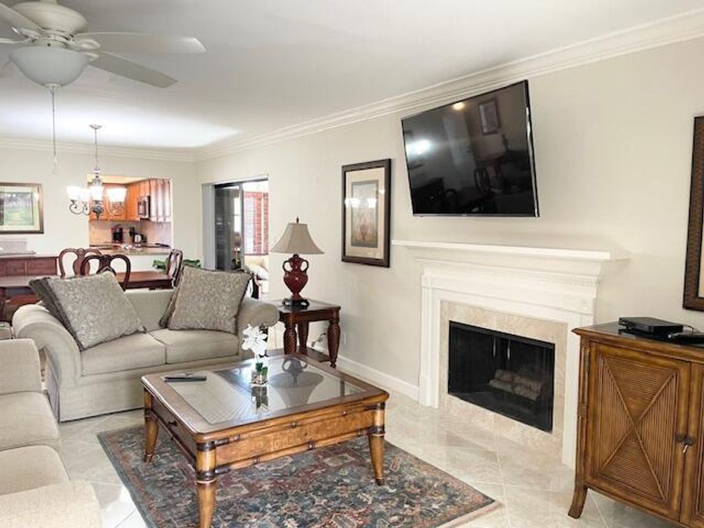 Photo of 803 Clubhouse Circle, Jupiter, FL 33477 (MLS # R11070757)