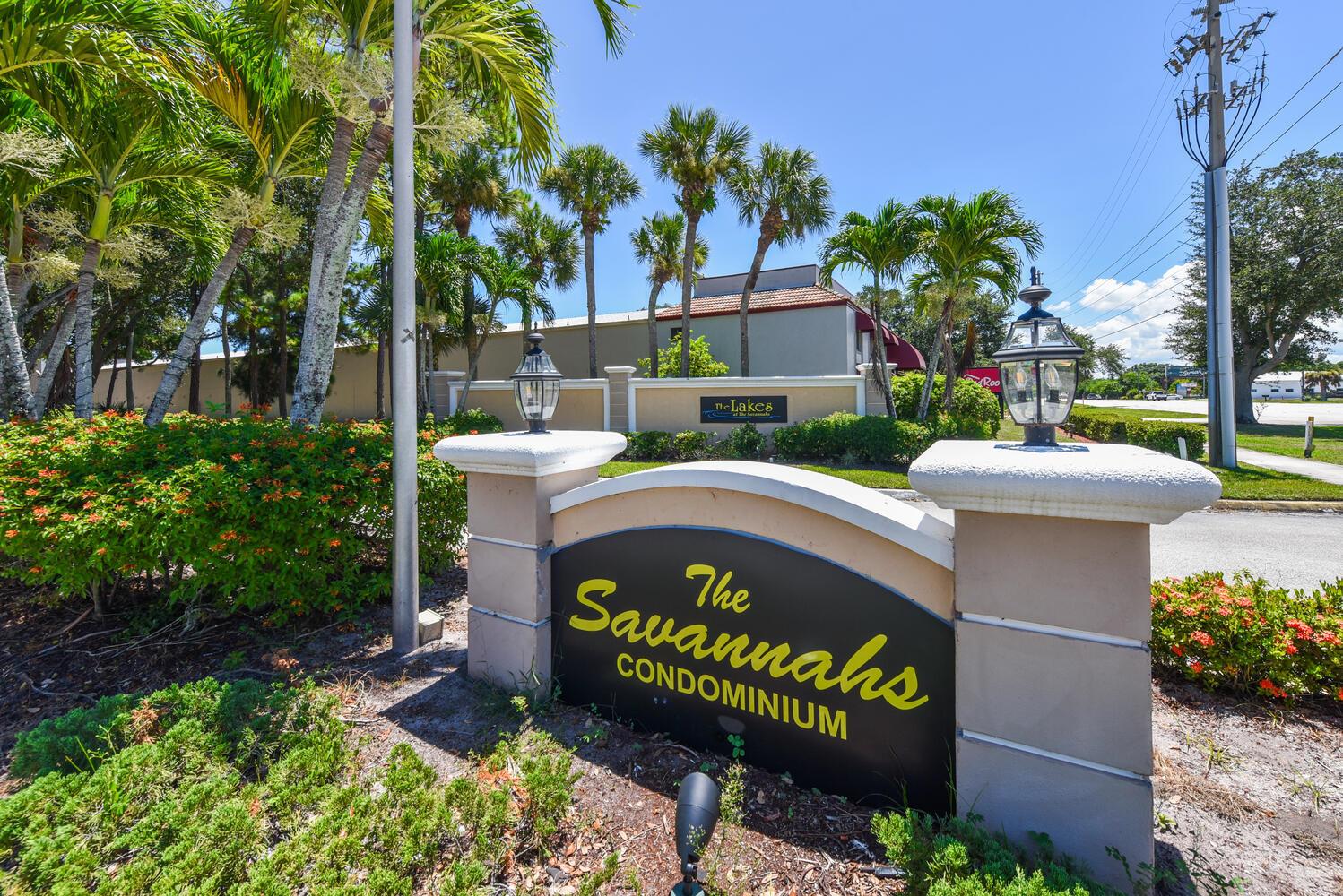 SAVANNAH'S CONDOMINIUM 1A - Residential