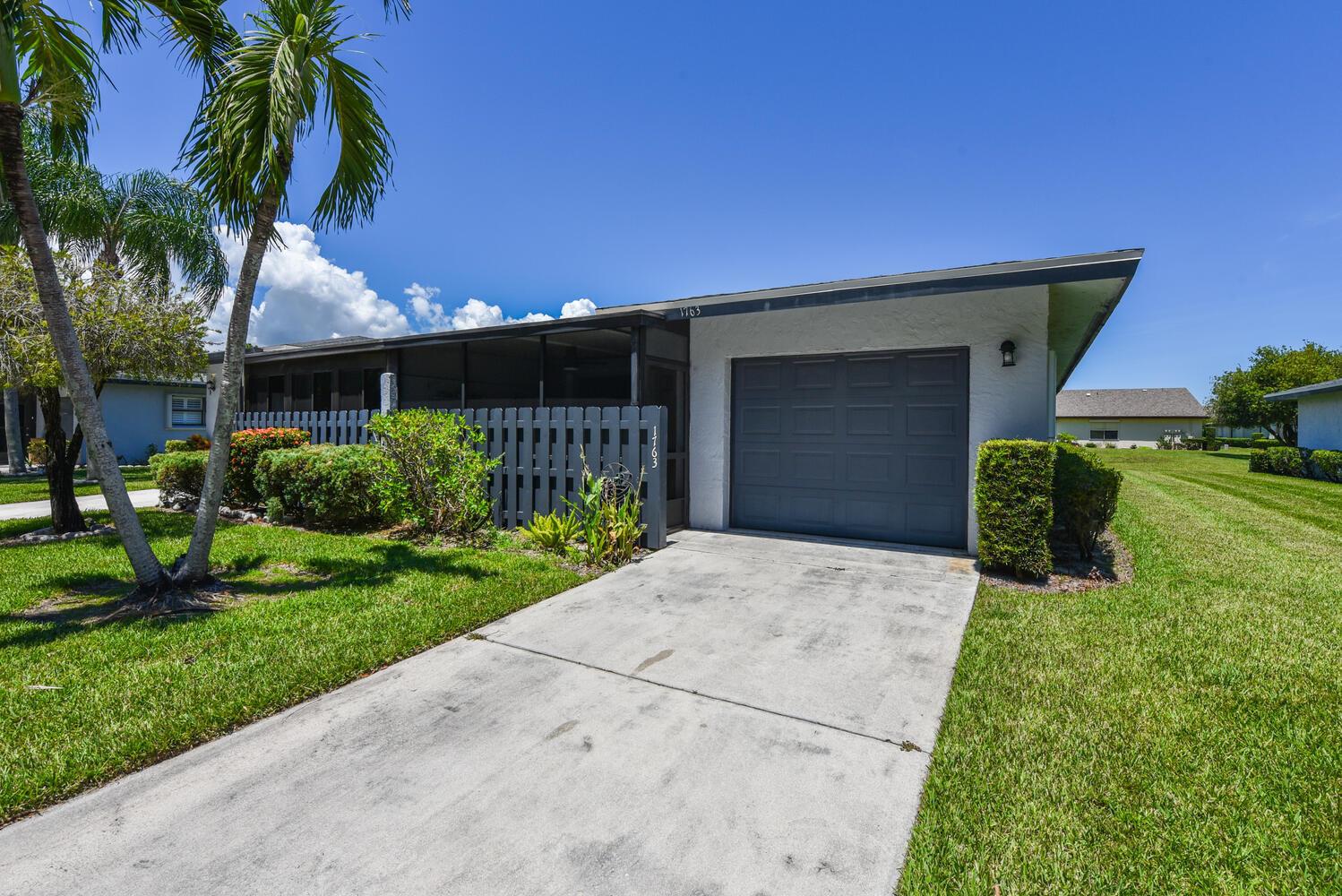 SAVANNAH'S CONDOMINIUM 1A - Residential