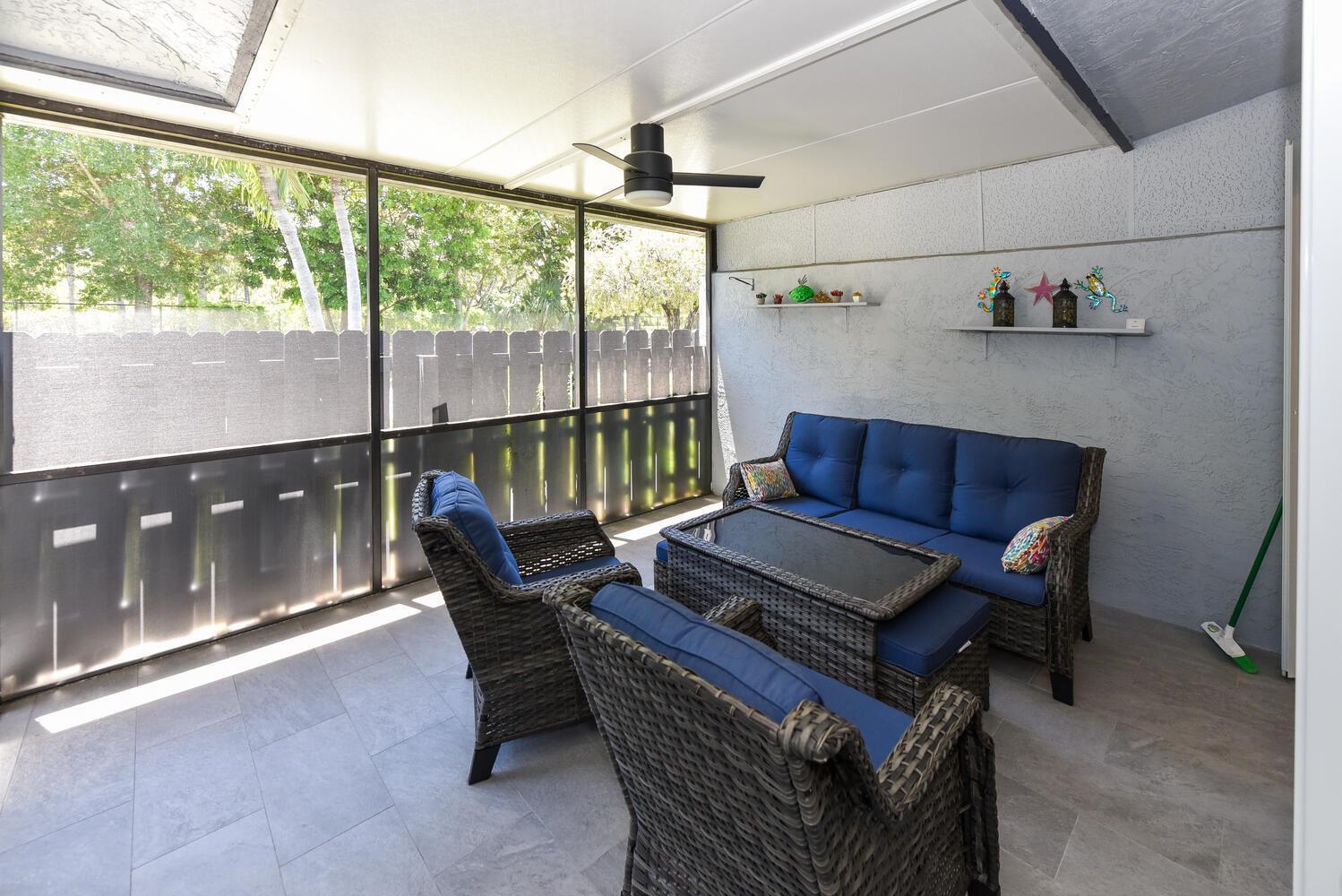 SAVANNAH'S CONDOMINIUM 1A - Residential