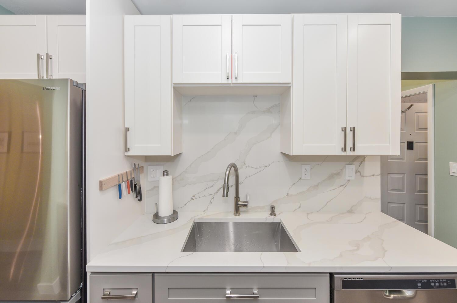 SAVANNAH'S CONDOMINIUM 1A - Residential