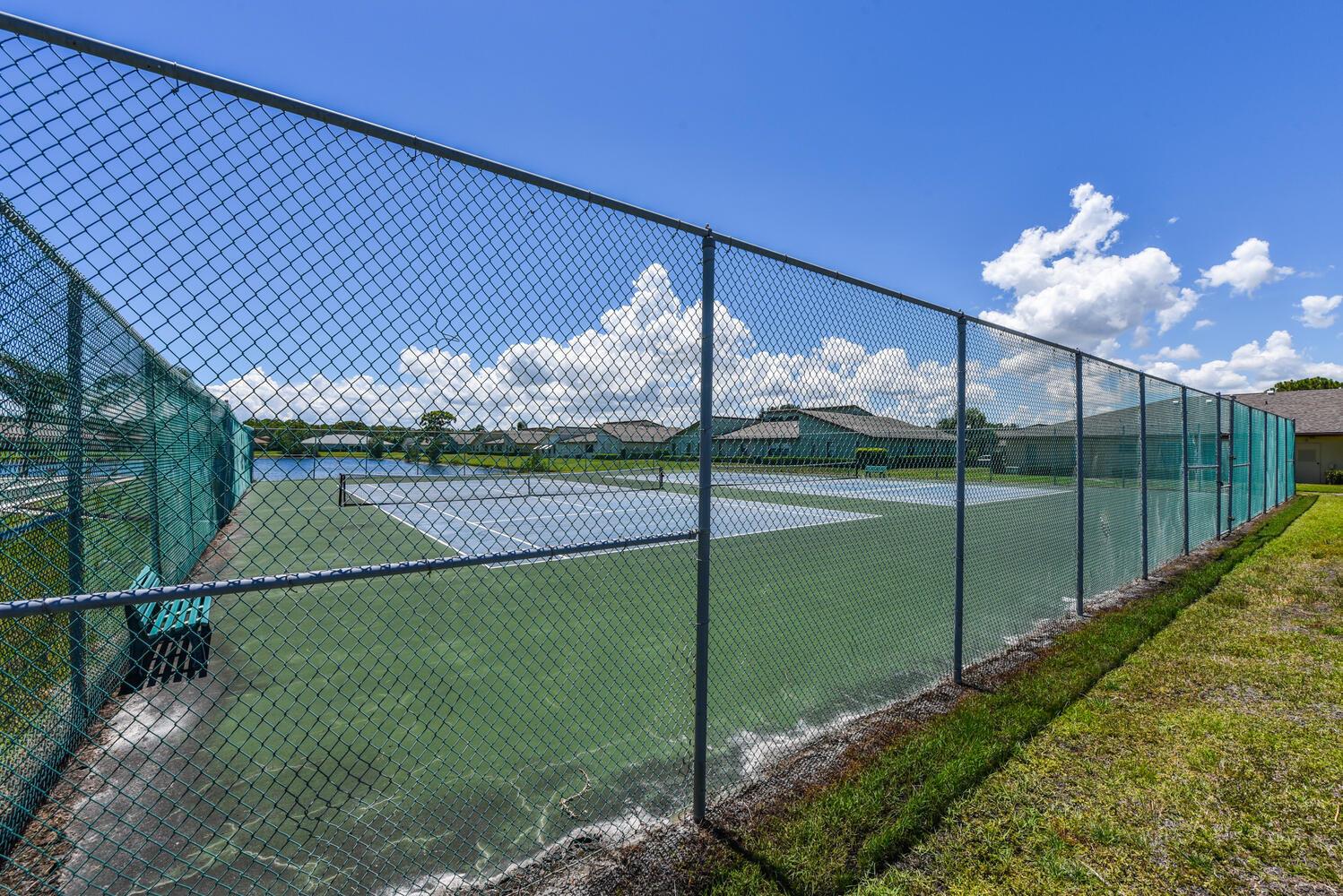 SAVANNAH'S CONDOMINIUM 1A - Residential