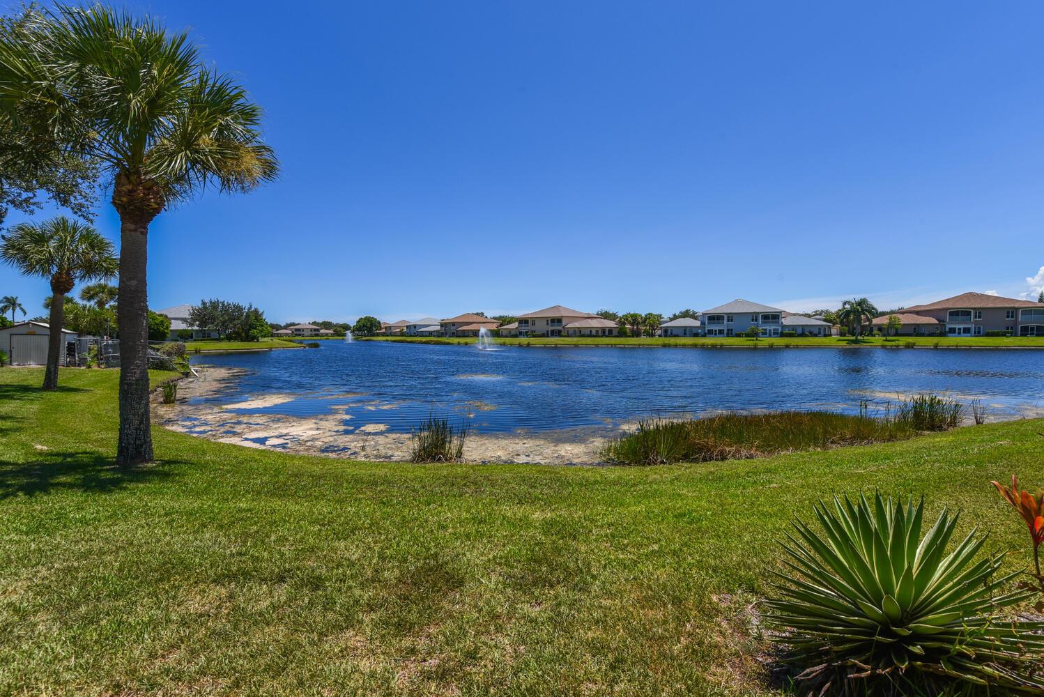 SAVANNAH'S CONDOMINIUM 1A - Residential