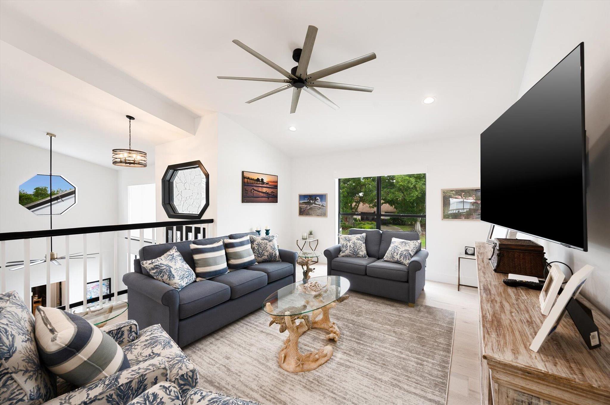 MARINER CAY YACHT CLUB - Residential