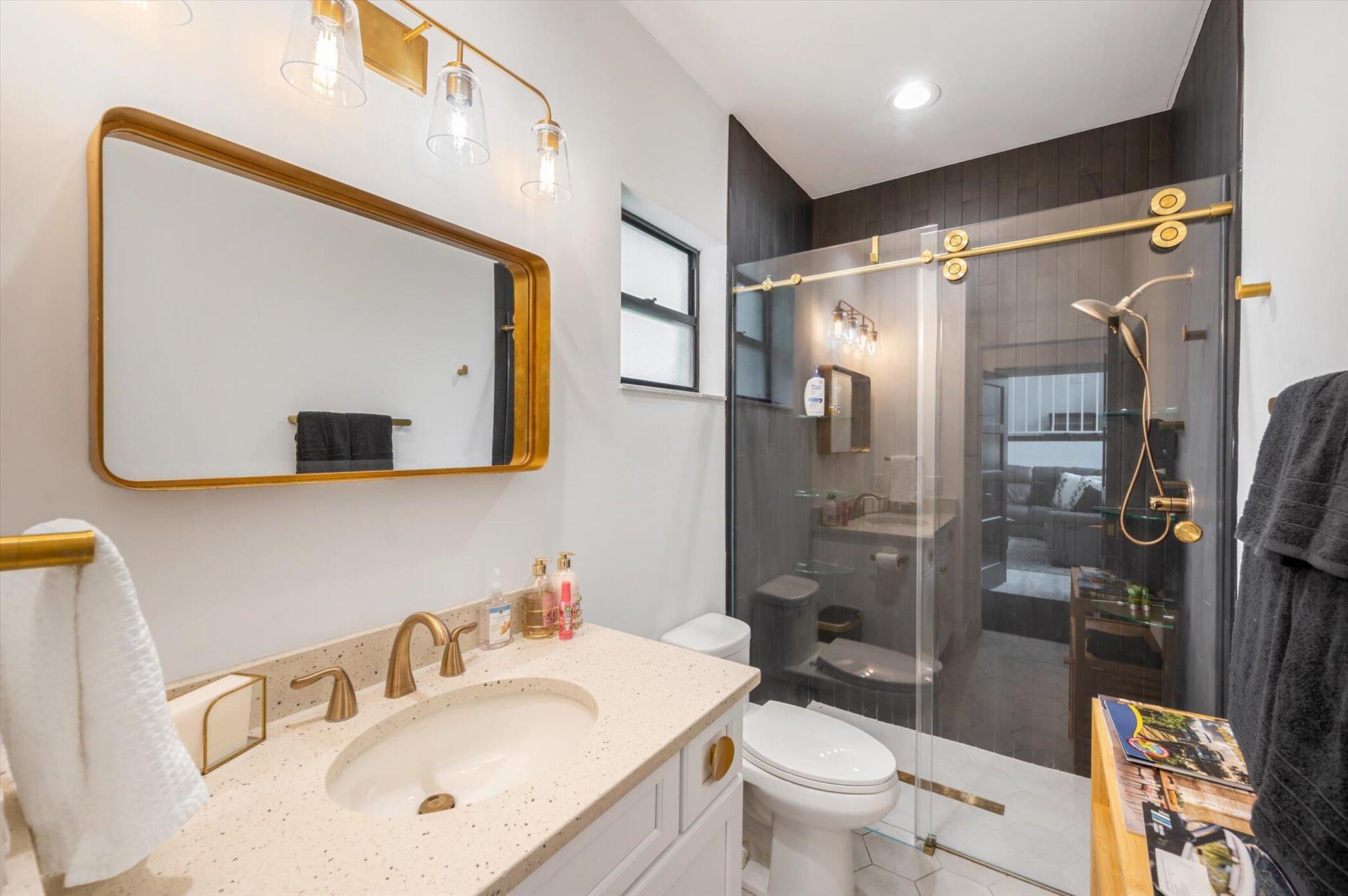 MARINER CAY YACHT CLUB - Residential