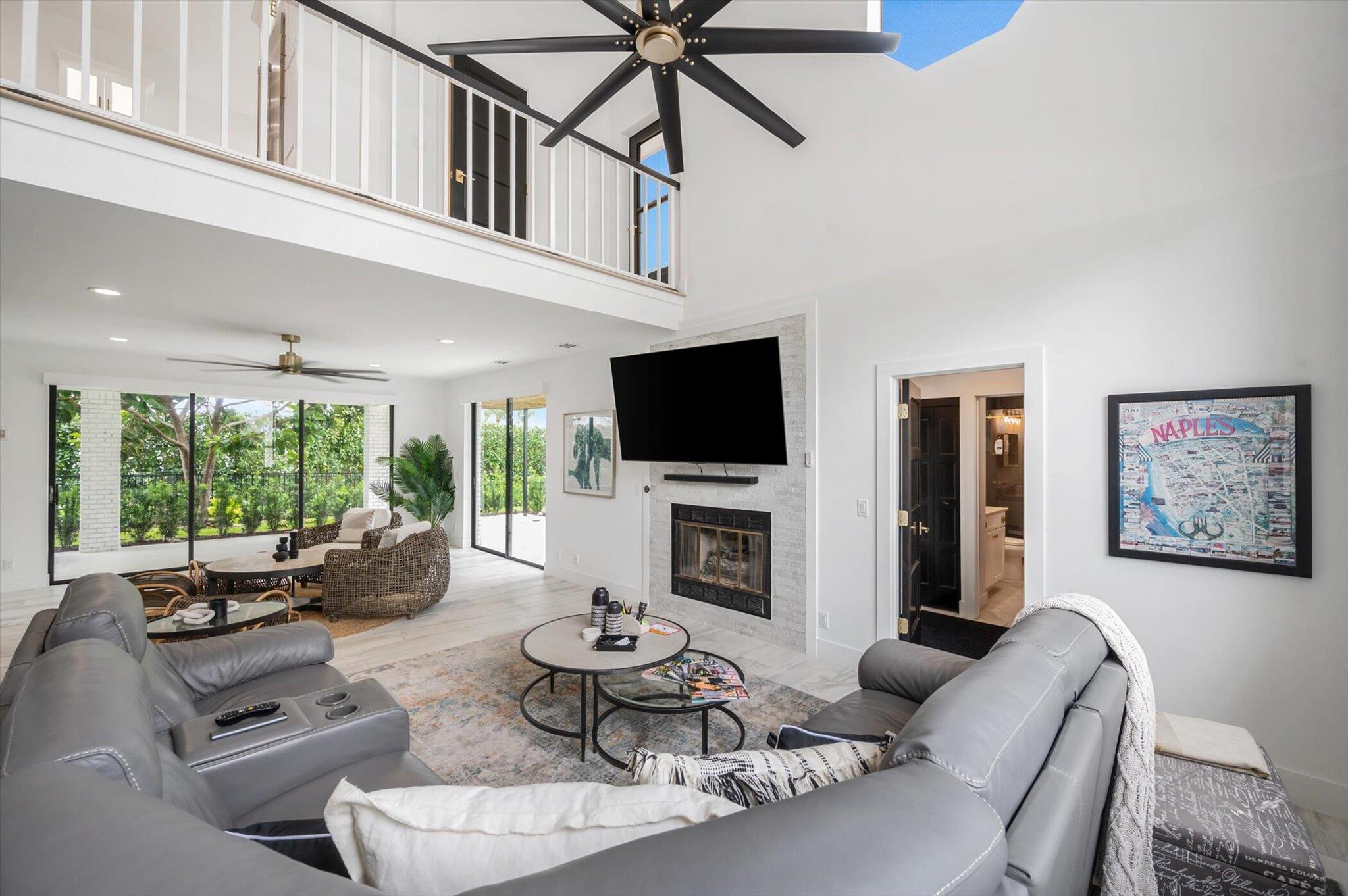 MARINER CAY YACHT CLUB - Residential