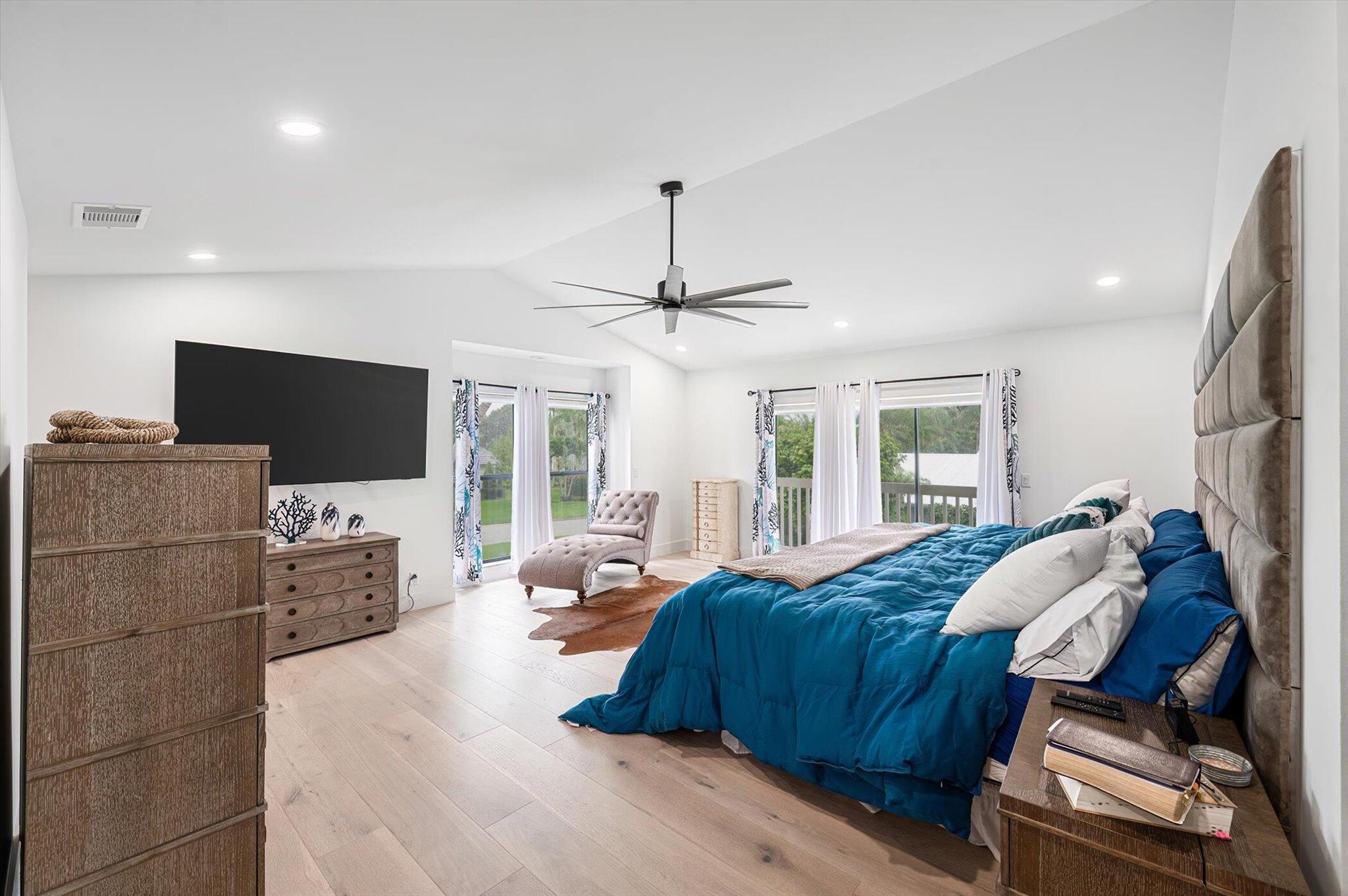 MARINER CAY YACHT CLUB - Residential