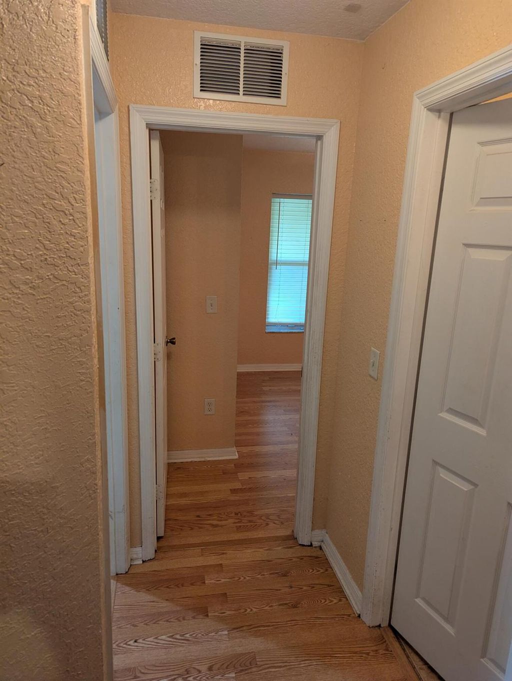 Photo of 526 NW Marion Avenue, Port Saint Lucie, FL 34983 (MLS # R11053324)