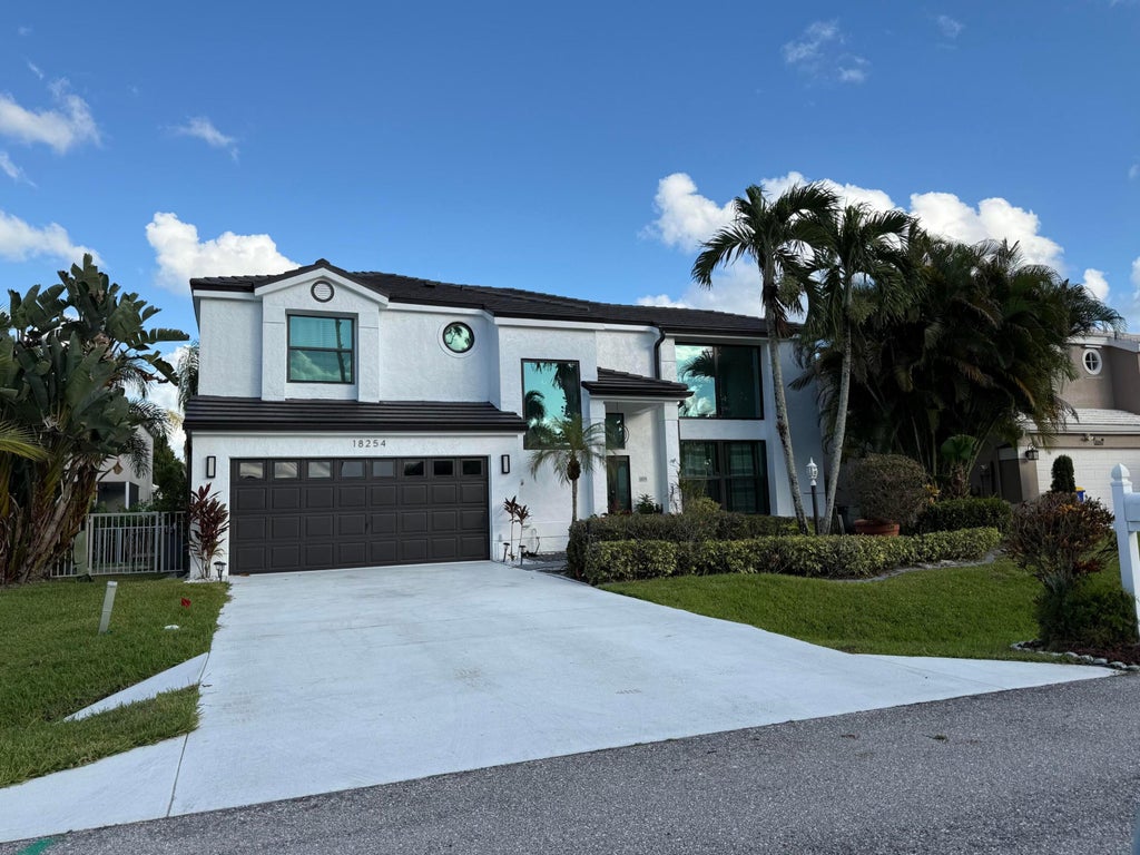 Photo of 18254 SE FAIRVIEW Circle, Jupiter, FL 33469 (MLS # B26070230)