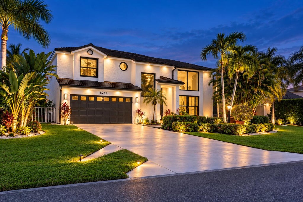 Photo of 18254 SE FAIRVIEW Circle, Jupiter, FL 33469 (MLS # B26070230)