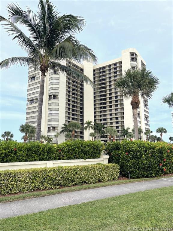 Islandia II Condo - Residential Lease