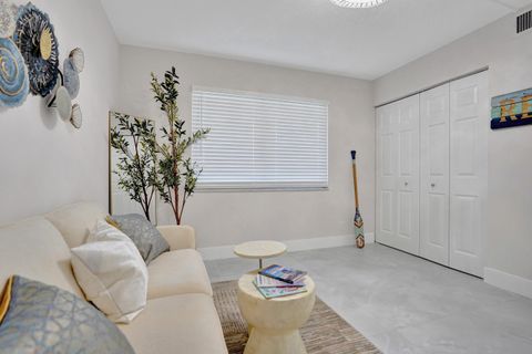 Tiny photo for 7146 Huntington Lane #402, Delray Beach, FL 33446 (MLS # B26052491)