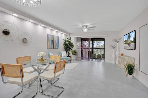 Tiny photo for 7146 Huntington Lane #402, Delray Beach, FL 33446 (MLS # B26052491)