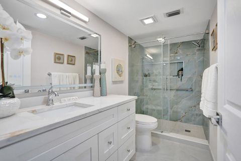 Tiny photo for 7146 Huntington Lane #402, Delray Beach, FL 33446 (MLS # B26052491)