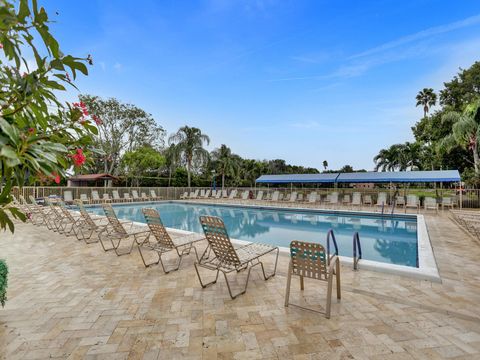 Tiny photo for 7146 Huntington Lane #402, Delray Beach, FL 33446 (MLS # B26052491)