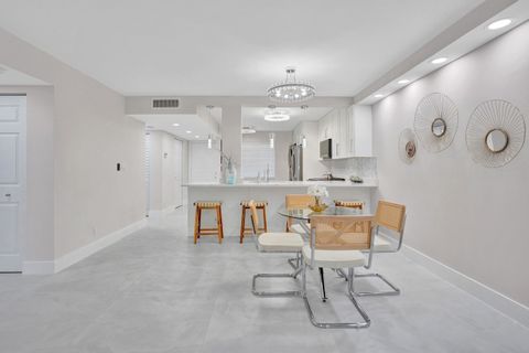 Tiny photo for 7146 Huntington Lane #402, Delray Beach, FL 33446 (MLS # B26052491)