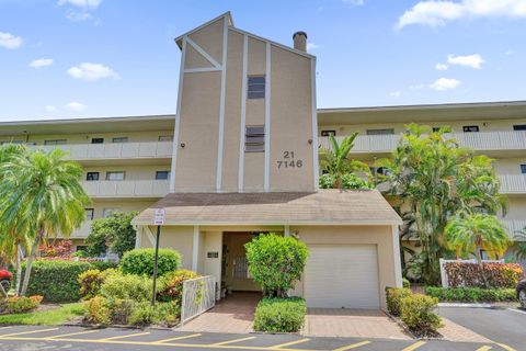 Tiny photo for 7146 Huntington Lane #402, Delray Beach, FL 33446 (MLS # B26052491)