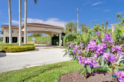 Tiny photo for 7146 Huntington Lane #402, Delray Beach, FL 33446 (MLS # B26052491)