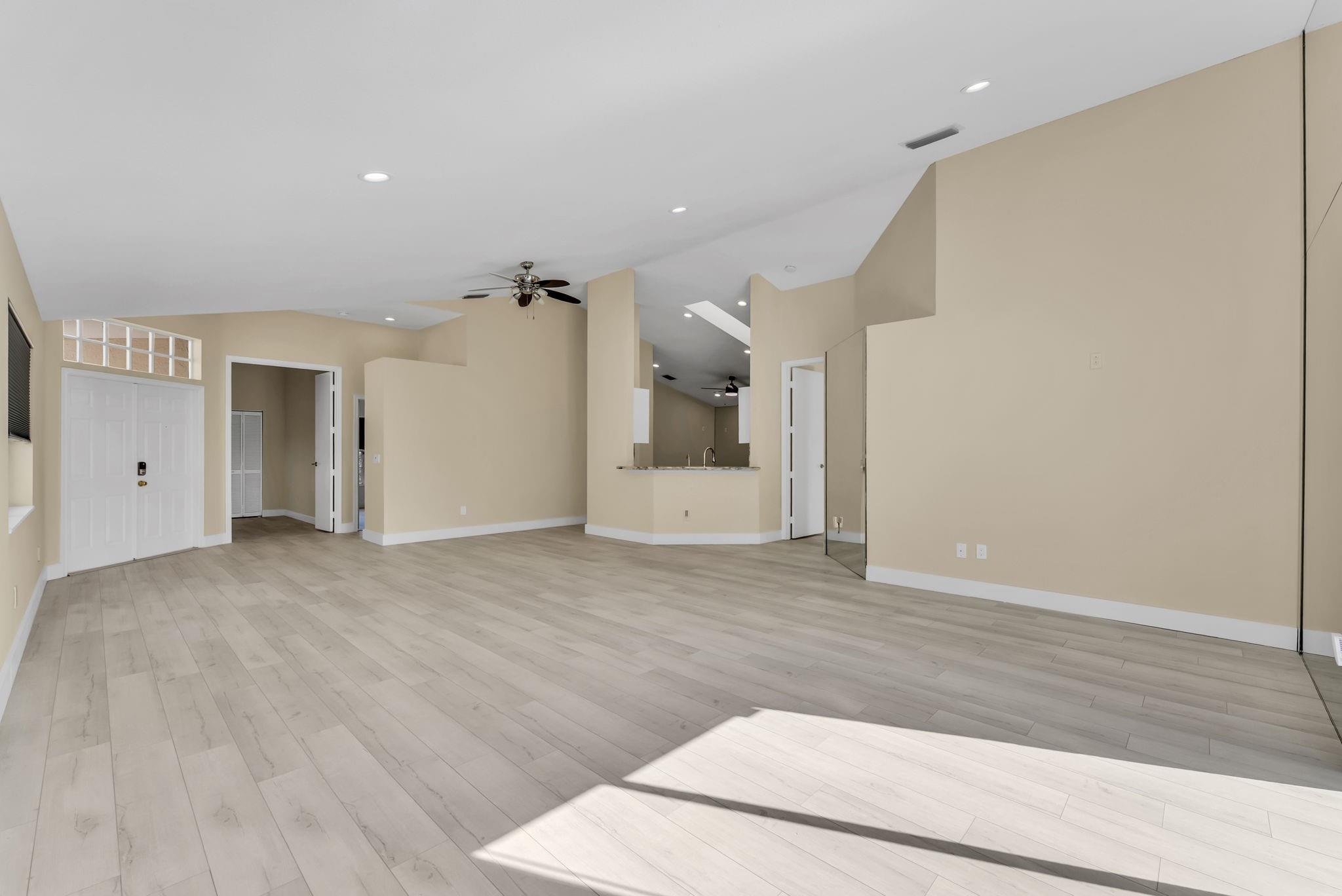 Trends At Boca Raton - Residential