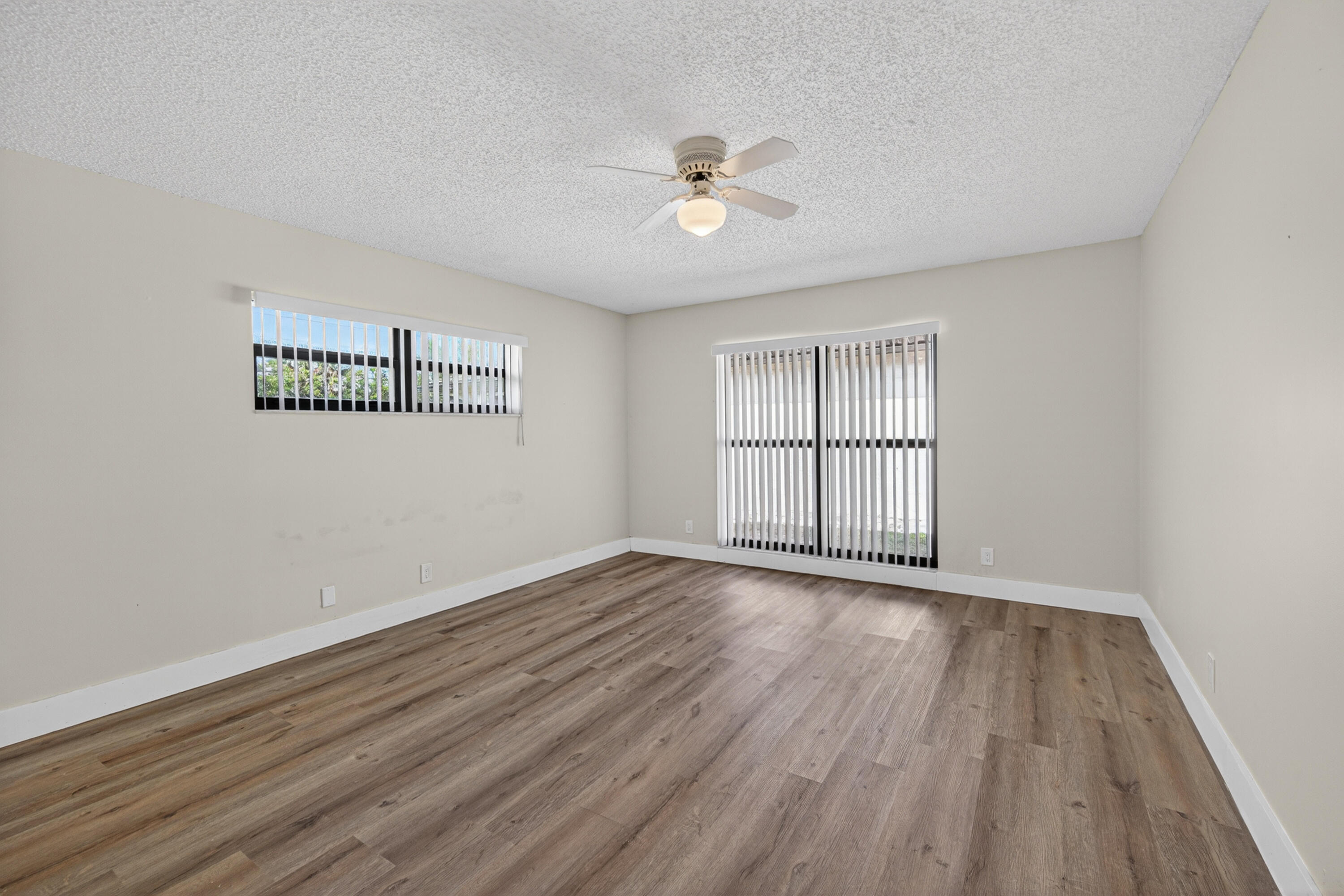 GREENTREE VILLAS CONDO - Residential