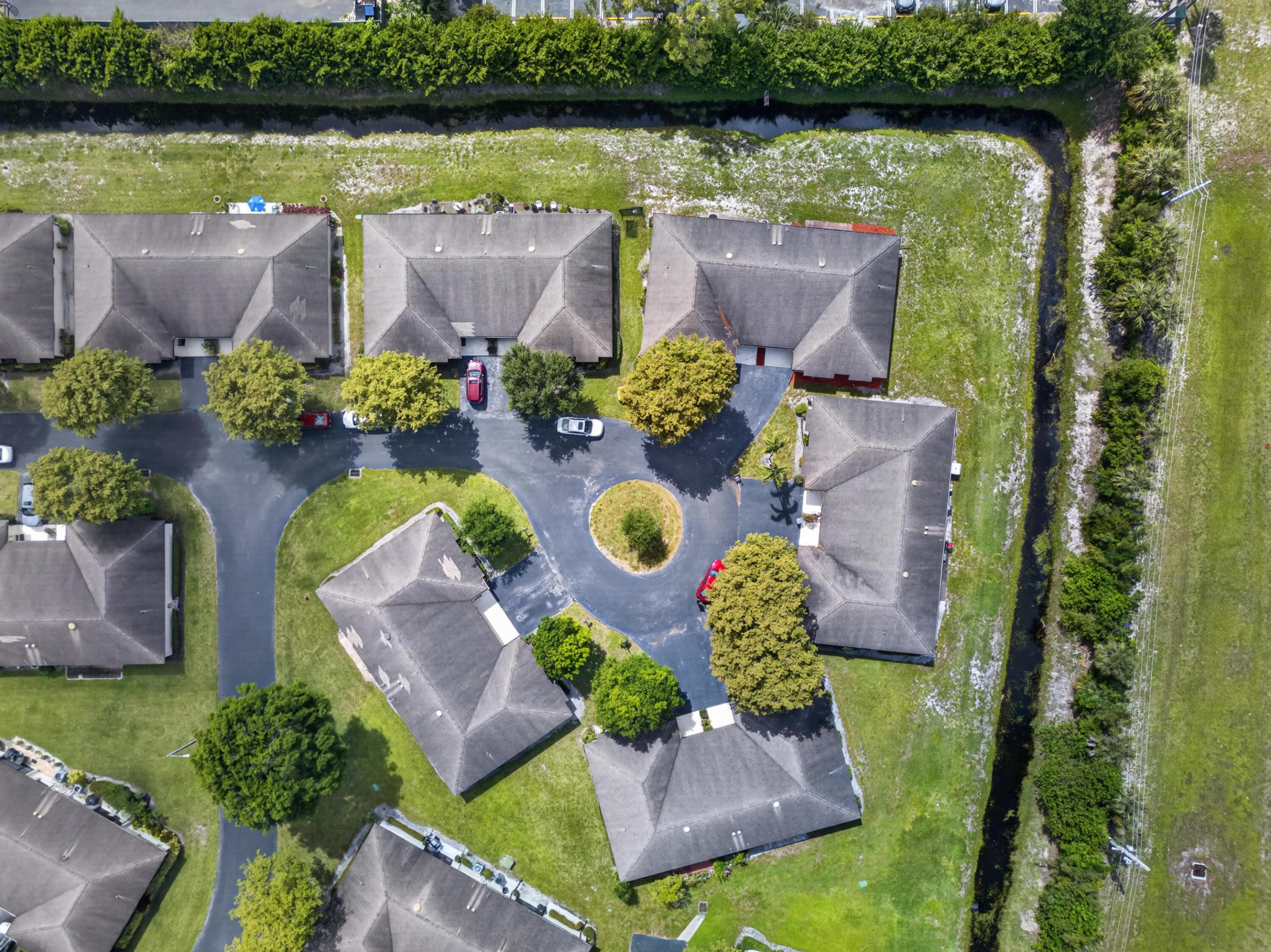 GREENTREE VILLAS CONDO - Residential