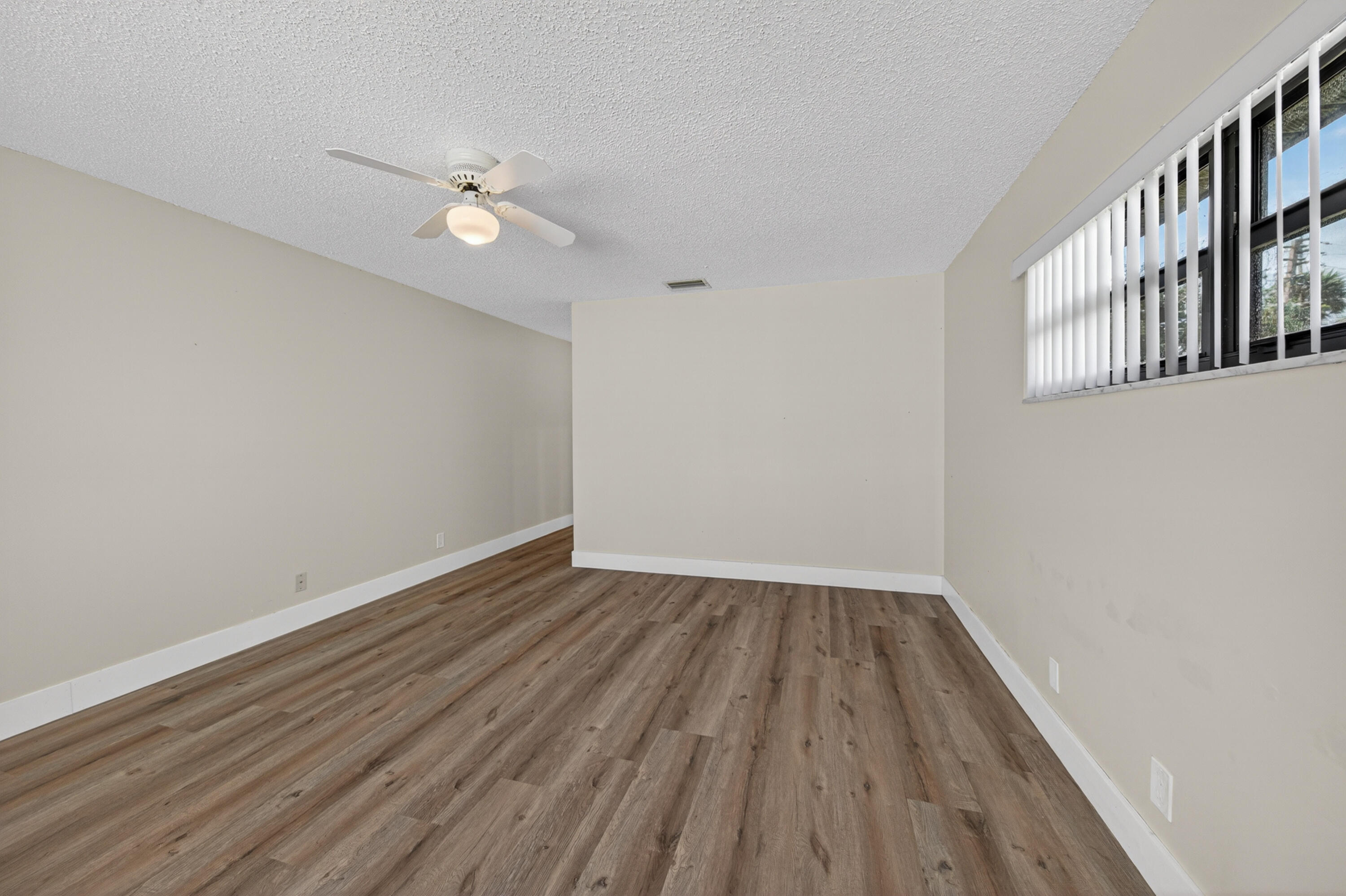 GREENTREE VILLAS CONDO - Residential