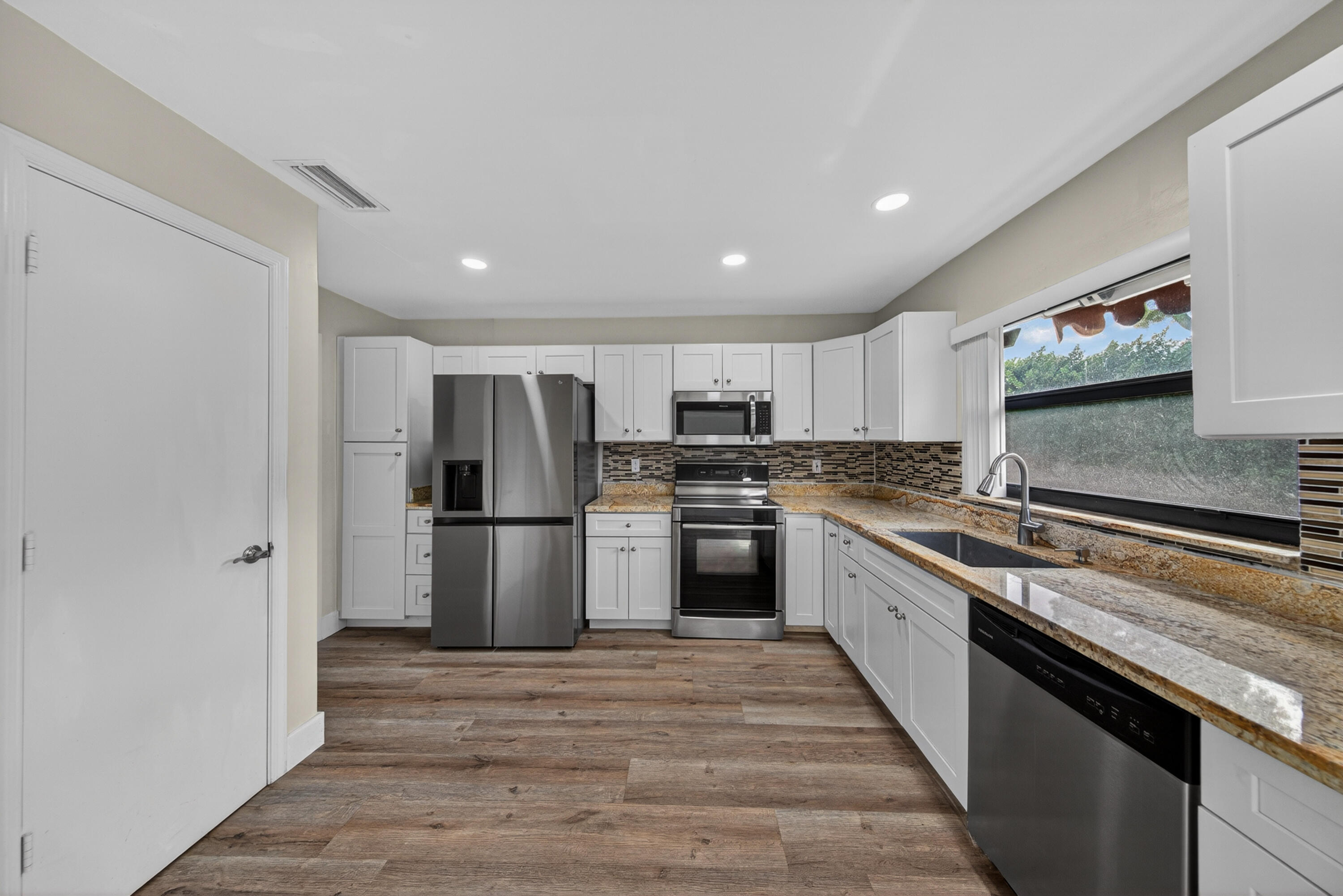 GREENTREE VILLAS CONDO - Residential