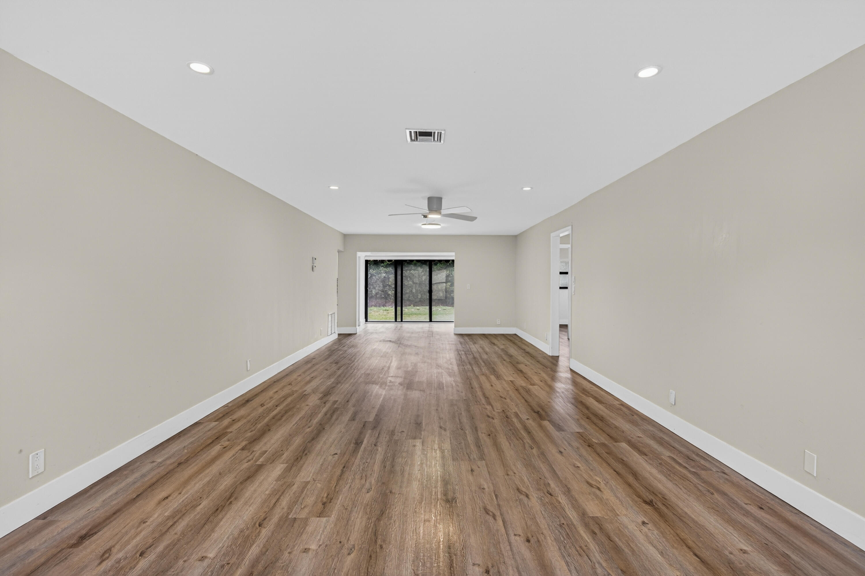 GREENTREE VILLAS CONDO - Residential