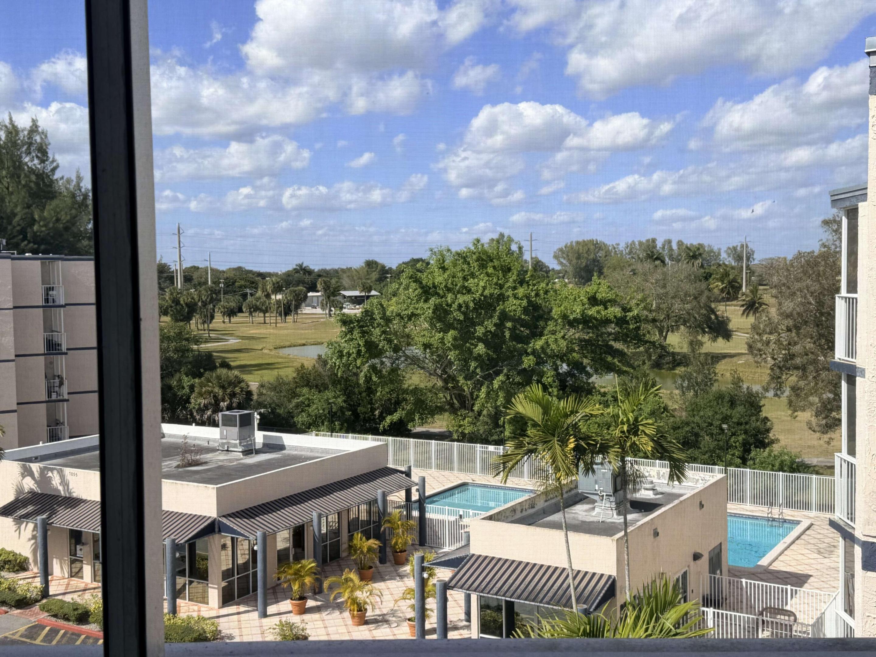 LAS BRISAS COUNTRY CLUB - Residential