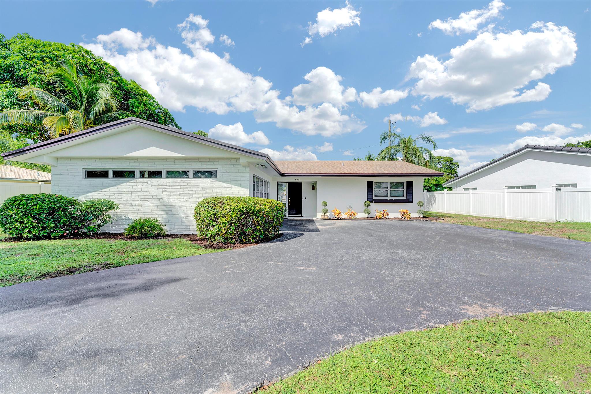 This home offers endless possibilities to make it your own with personal touches and remodels. Just 5 minutes to the beach, you'll enjoy the best of Florida coastal living while being minutes from vibrant Downtown Delray and Atlantic Avenue's dining, shopping, and nightlife.Conveniently located off Linton Boulevard, everything you need is right at your doorstep -- Trader Joe's, Whole Foods, Target, Nordstrom Rack, Barnes & Noble, Lululemon, Sephora, and more. Spend your mornings walking the beach, afternoons exploring boutique shops, or evenings enjoying world-class restaurants and entertainment.
