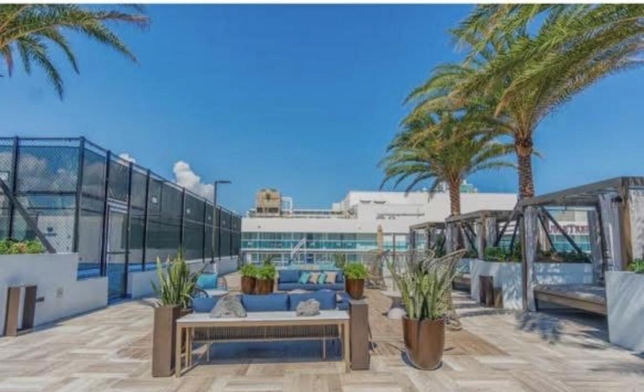 4010 SOUTH OCEAN CONDO - Residential