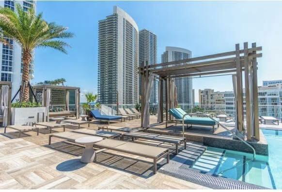 4010 SOUTH OCEAN CONDO - Residential