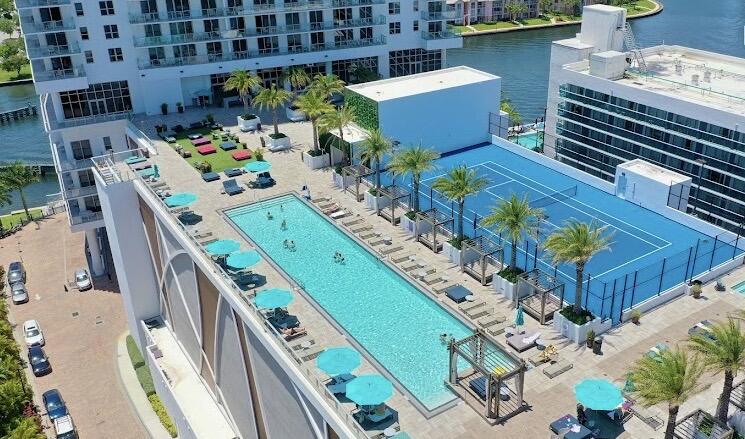 4010 S Ocean Drive R1909