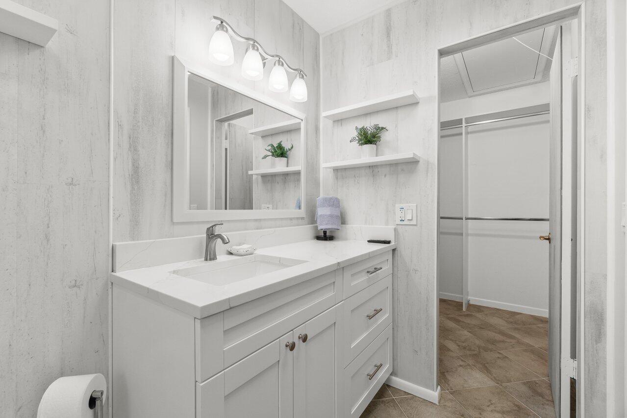 HIGH POINT OF DELRAY SEC - Residential