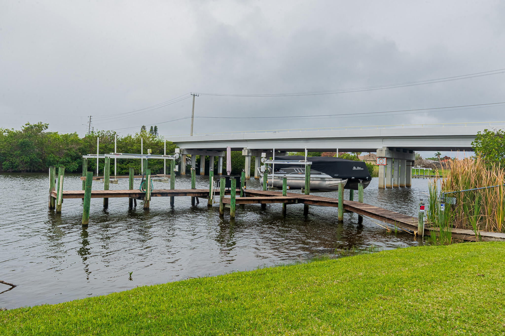 PINE ESTATES - Residential