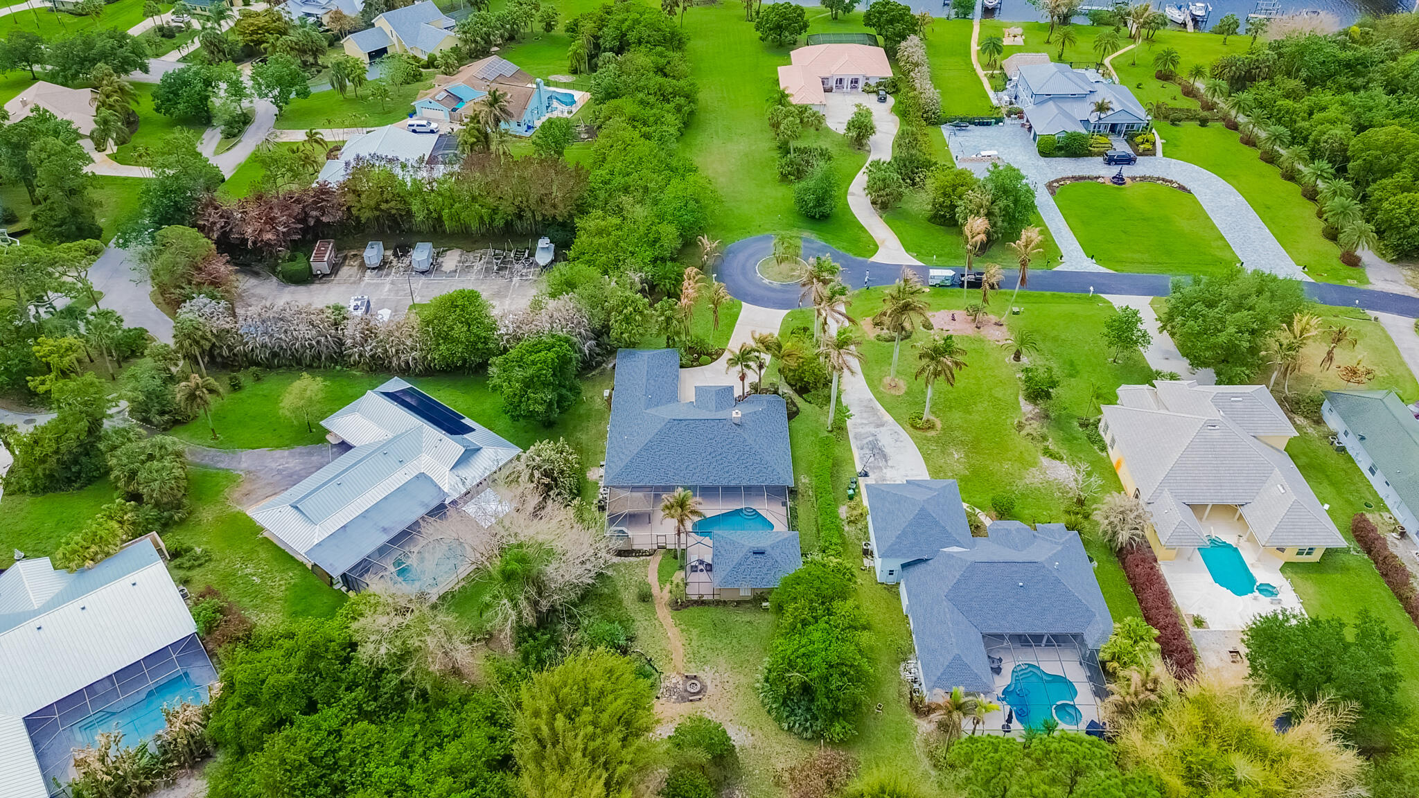 PINE ESTATES - Residential