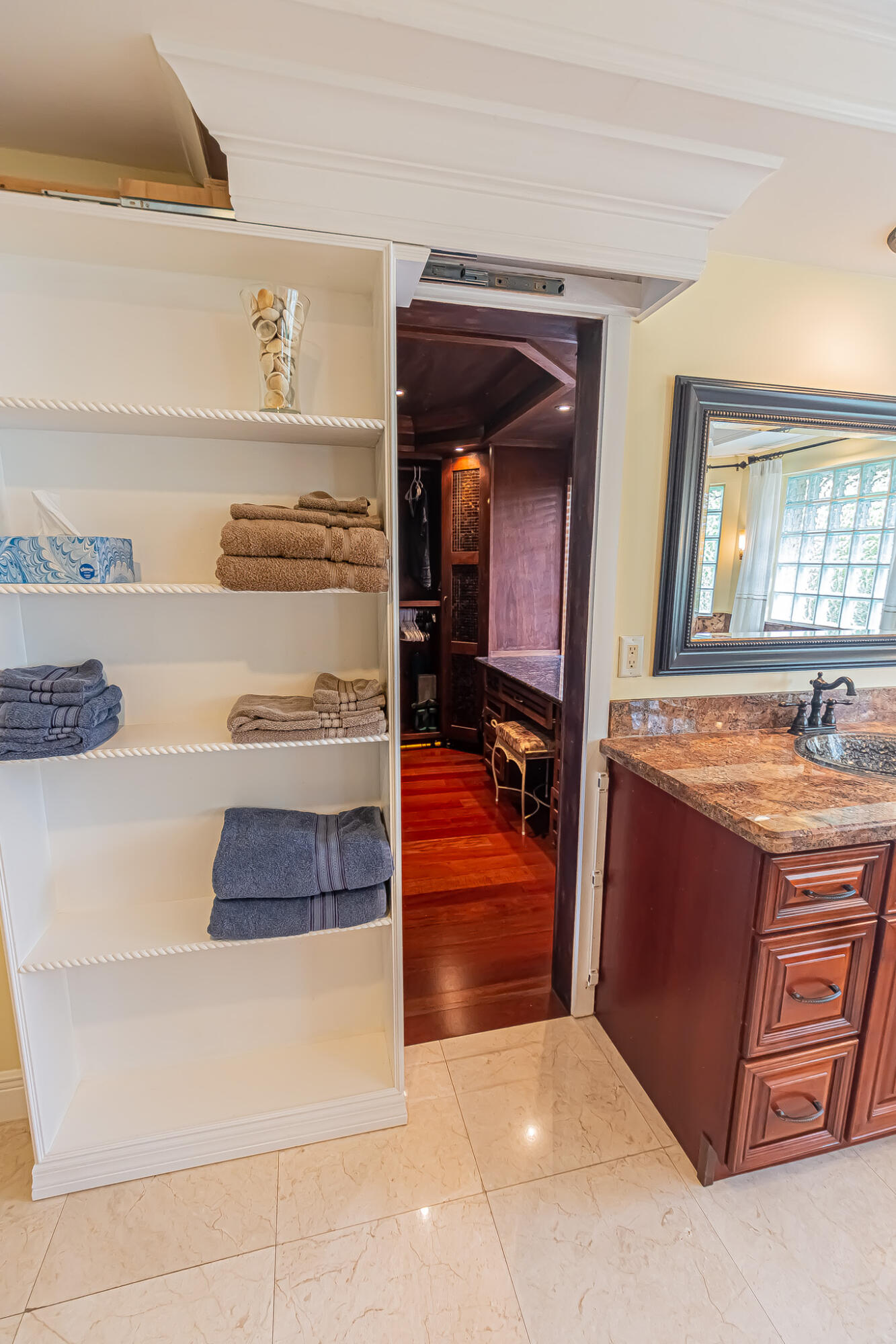 PINE ESTATES - Residential