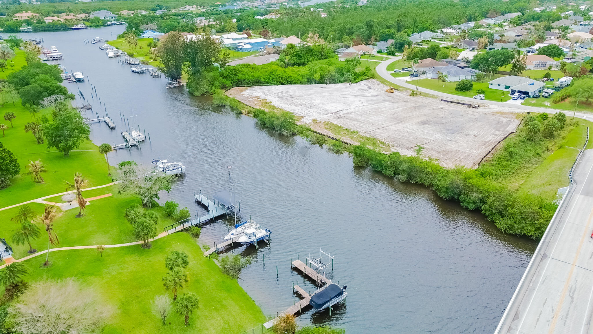 PINE ESTATES - Residential