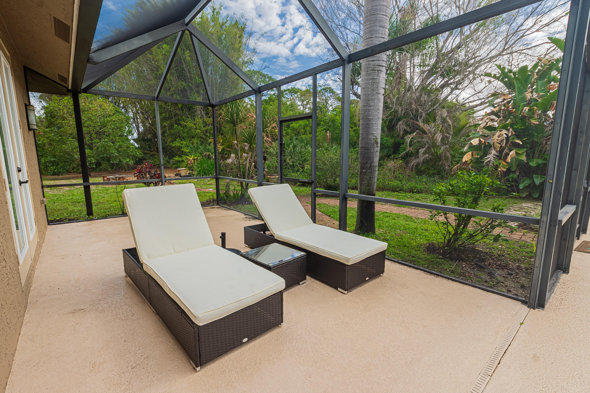 PINE ESTATES - Residential