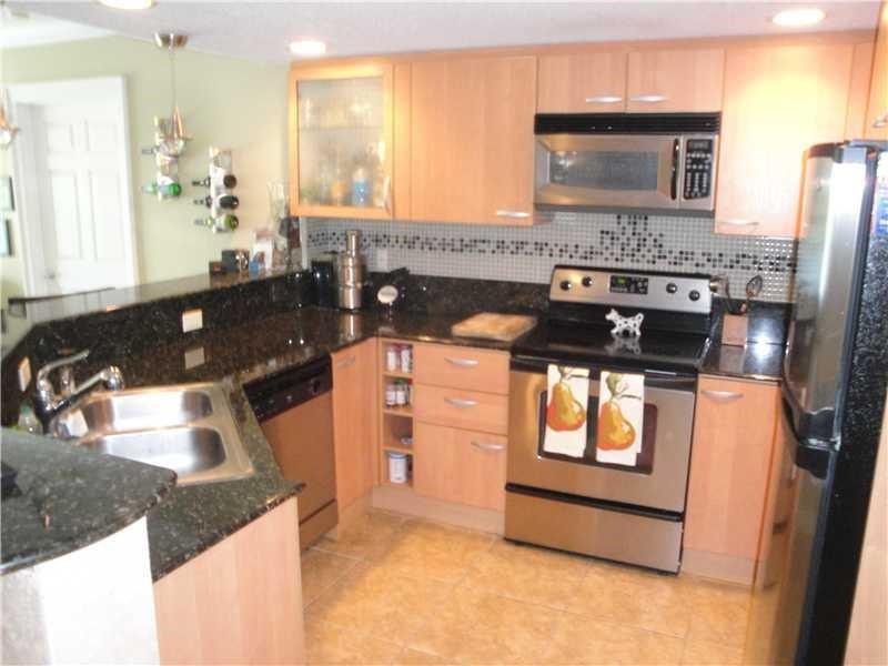 Hallandale Beach Private - Residential Lease