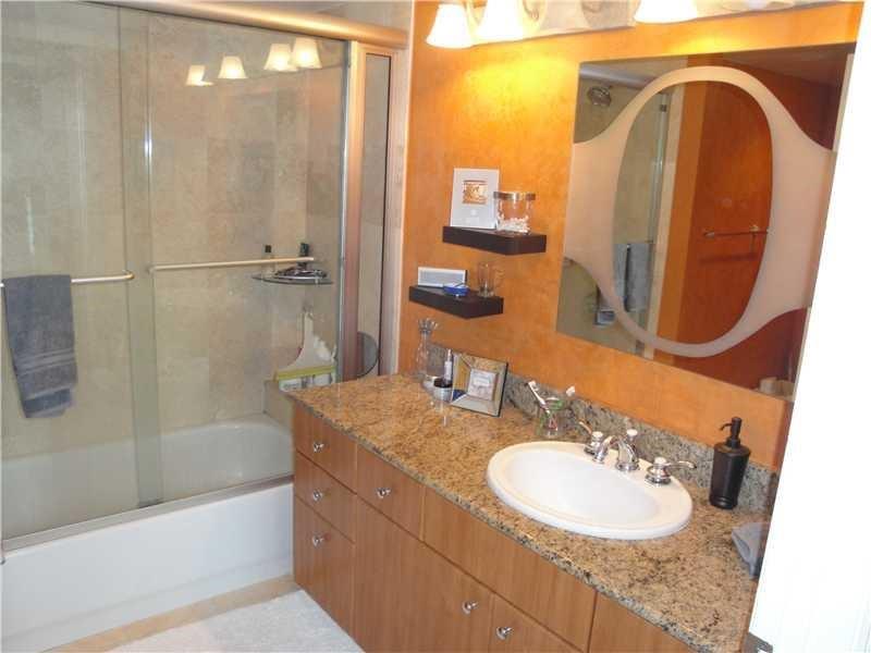 Hallandale Beach Private - Residential Lease