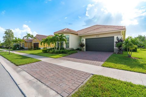 Tiny photo for 9121 Porto Way, Parkland, FL 33076 (MLS # F10549924)