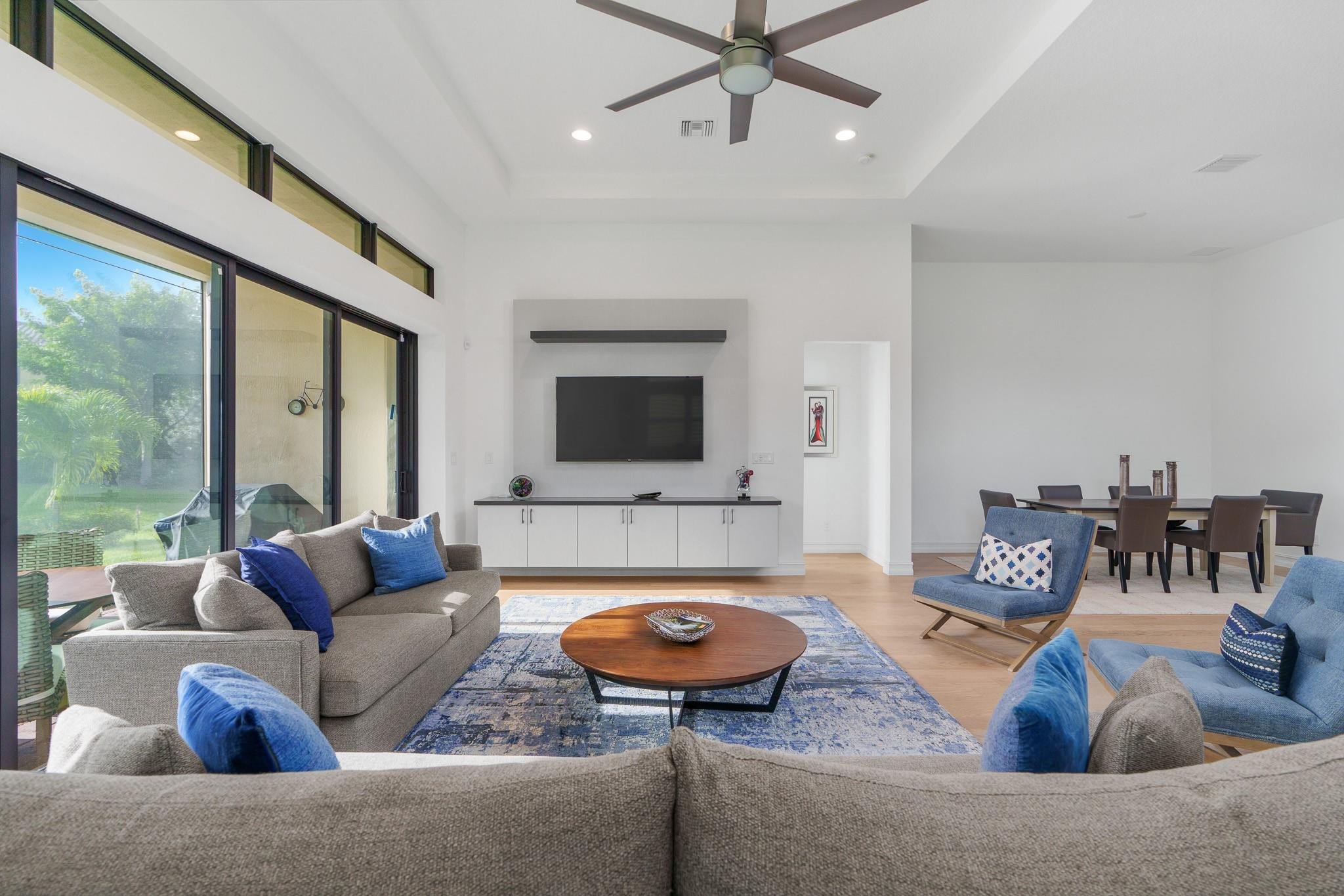 Four Seasons - Residential