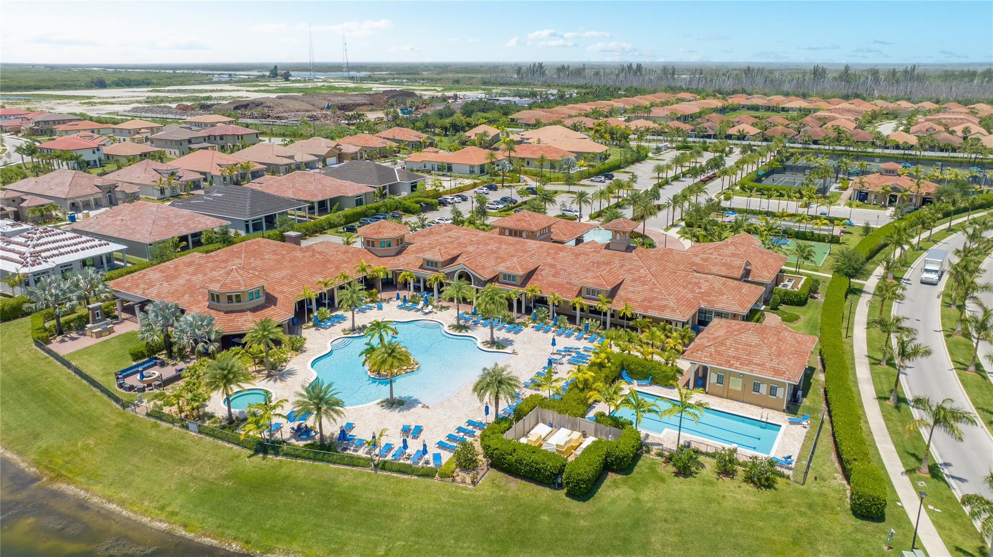 Four Seasons - Residential