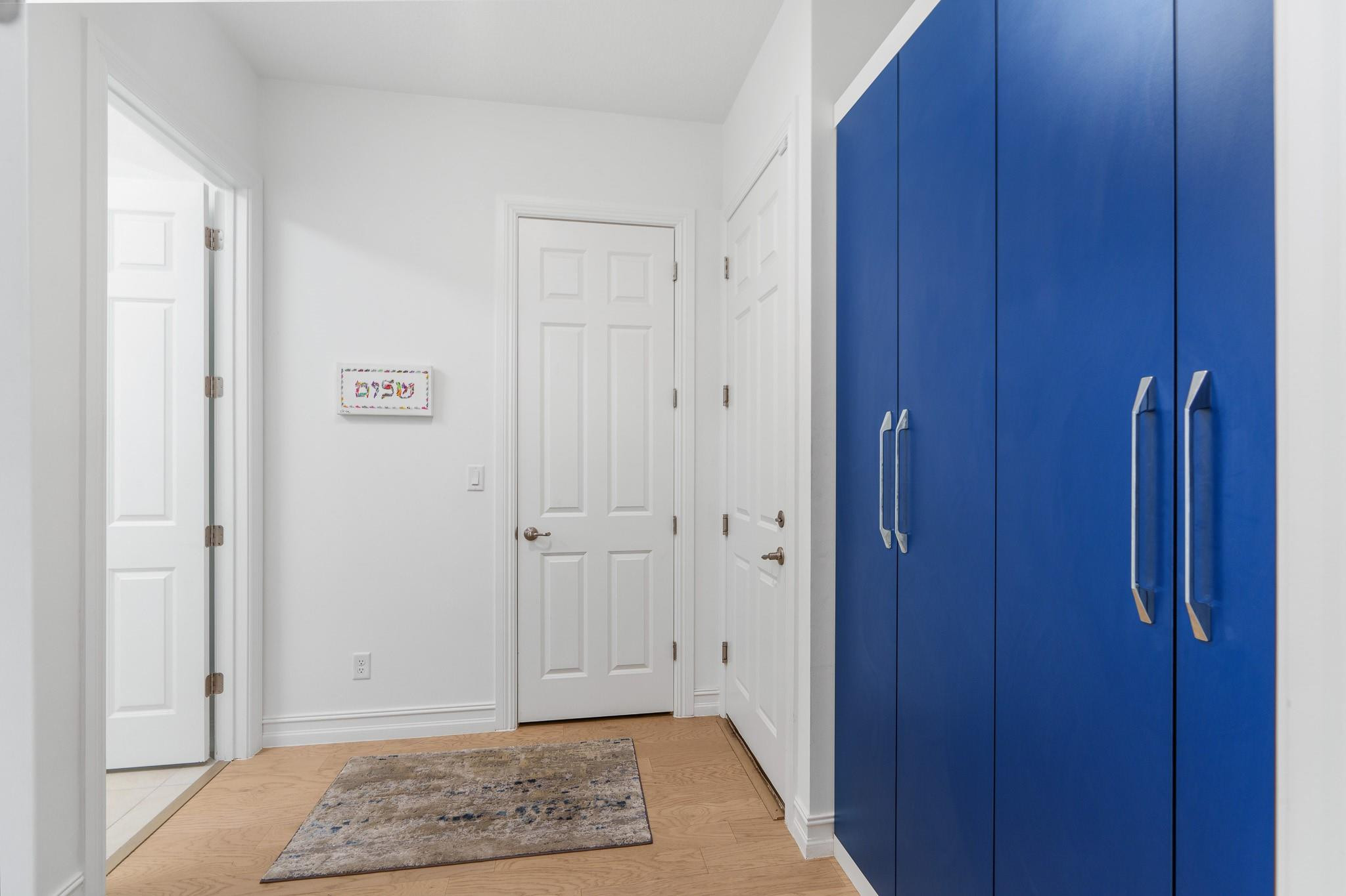 Four Seasons - Residential